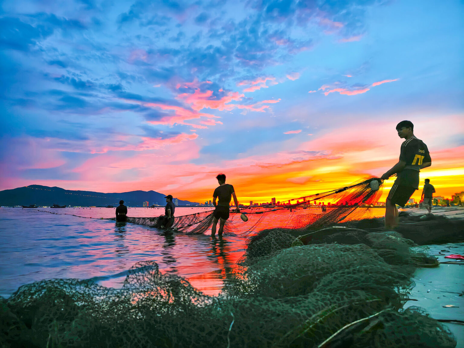 Văn hóa làng chài Mân Thái