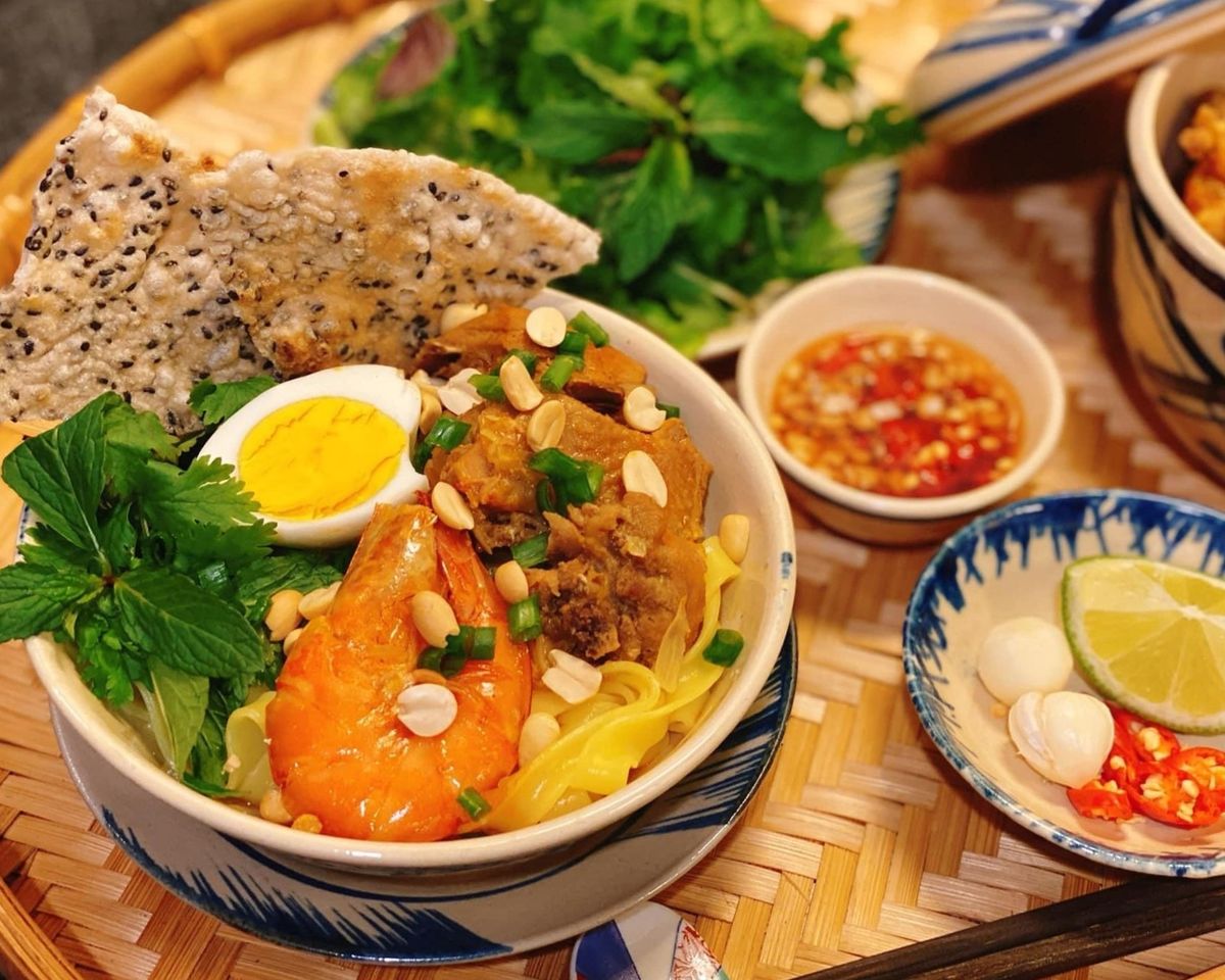 mì quảng ăn đêm ở Đà Nẵng