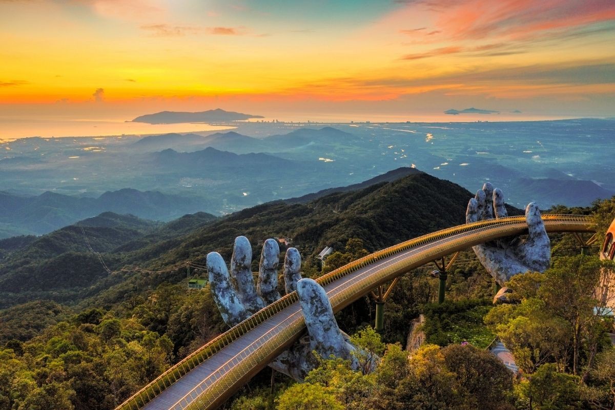 Cầu Vàng Bà Nà Hills